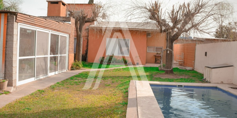 Foto Casa en Venta en Pueblo Esther, Santa Fe - U$D 98.000 - pix52493354 - BienesOnLine