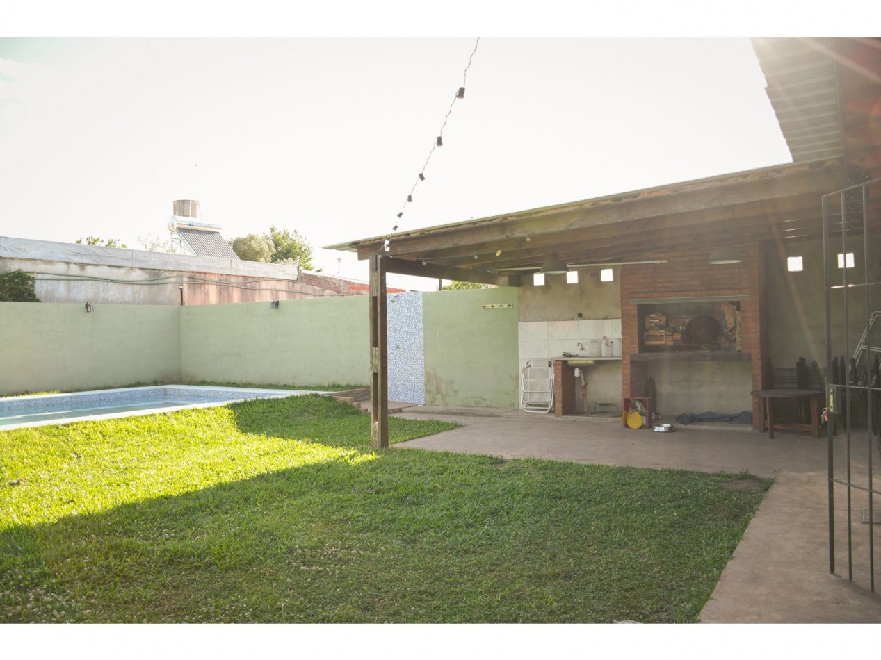 Casa Dos Dormitorios con Piscina Tierra de Suenos Alvear