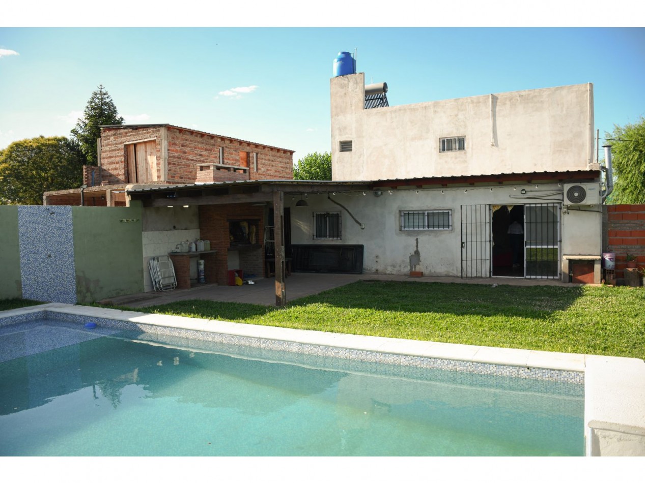 Casa Dos Dormitorios con Piscina Tierra de Suenos Alvear