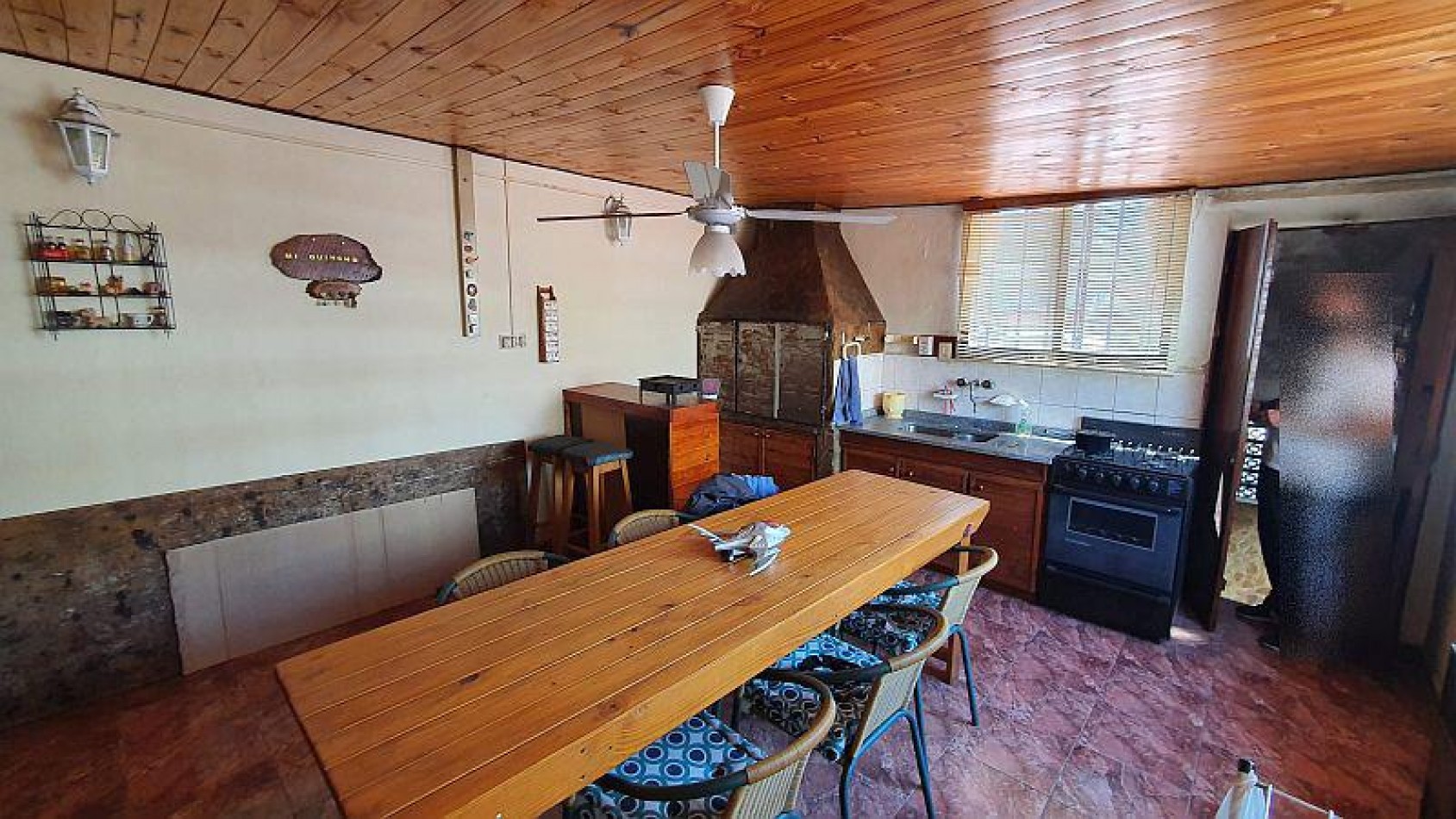 Casa de Pasillo 2 Dormitorios con Quincho