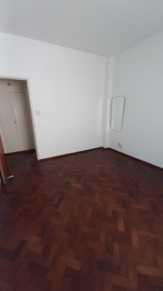 Venta Departamento Dos Dormitorios Italia 63 bis