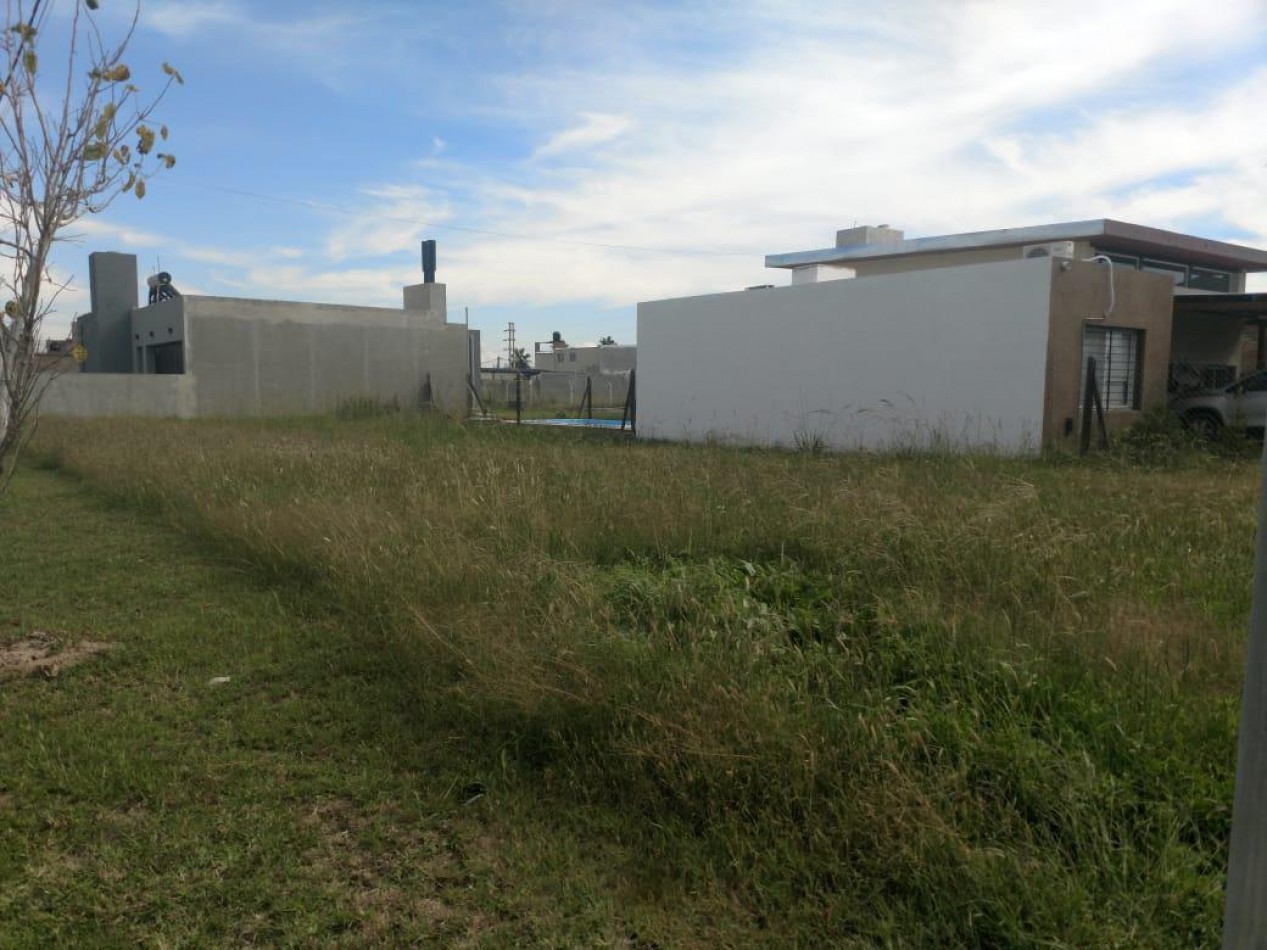 Terreno de 400 m2 en Campiñas de Piñero