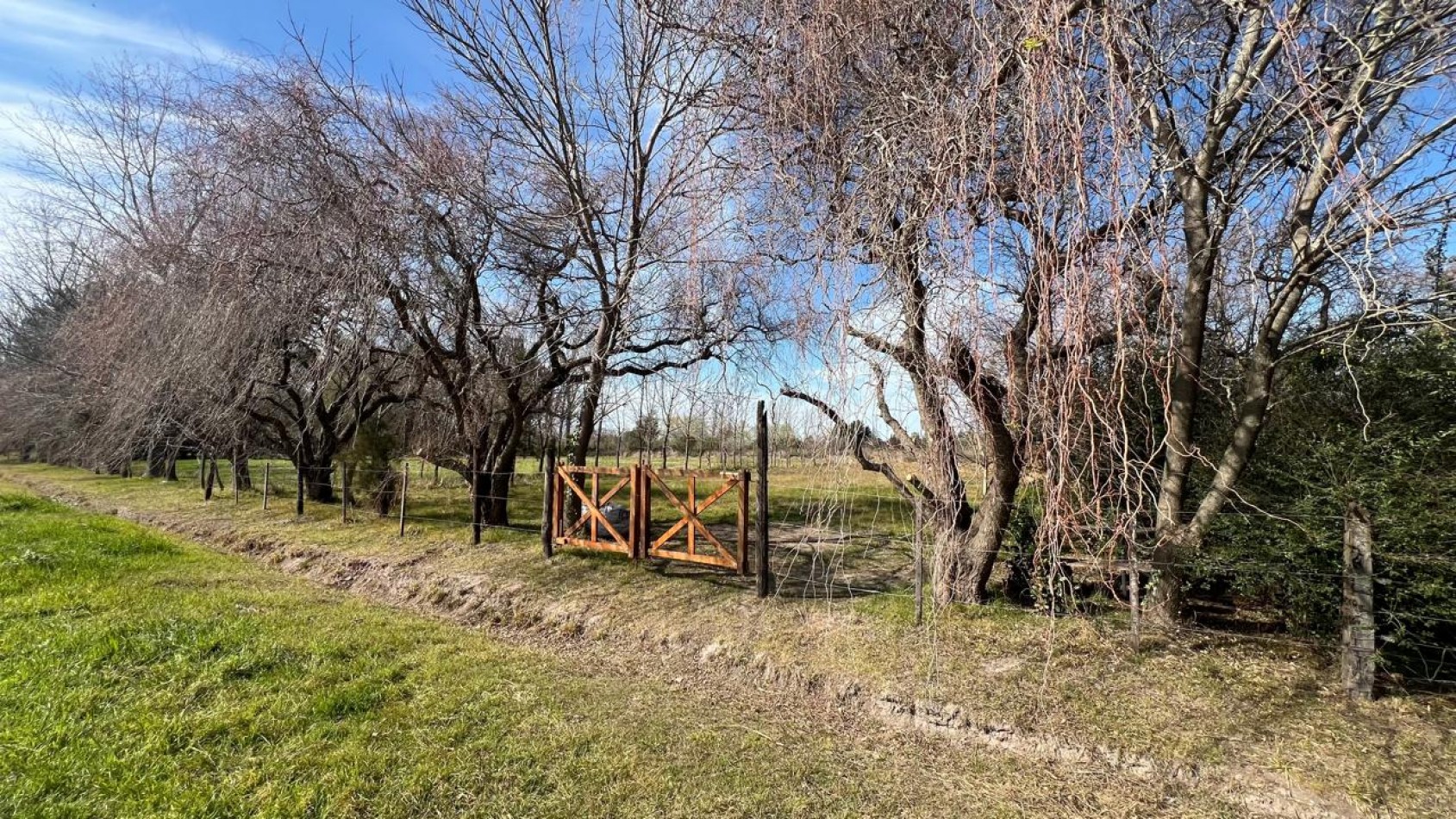 Venta Terreno de 1358 m2 Los Muchachos Piñero