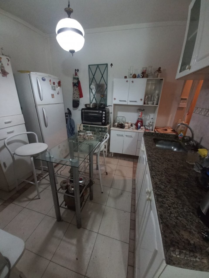 Venta Departamento 1 Dormitorio Planta Alta Guemes 2100 Apto uso Comercial