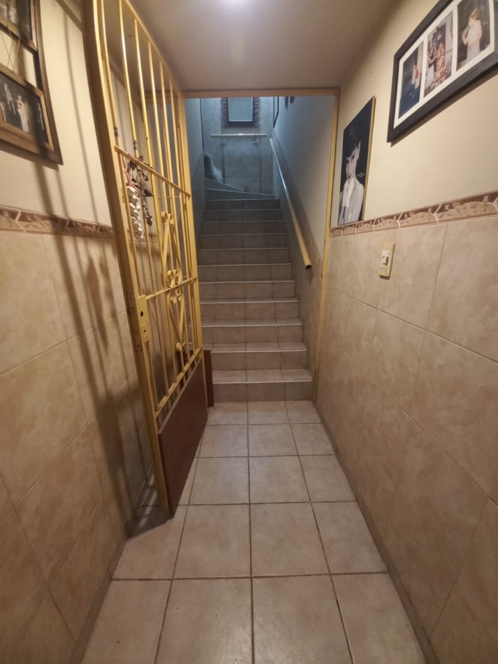 Venta Departamento 1 Dormitorio Planta Alta Guemes 2100 Apto uso Comercial