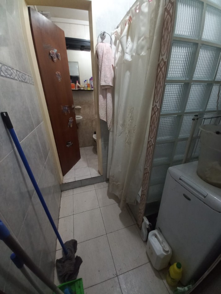 Venta Departamento 1 Dormitorio Planta Alta Guemes 2100 Apto uso Comercial