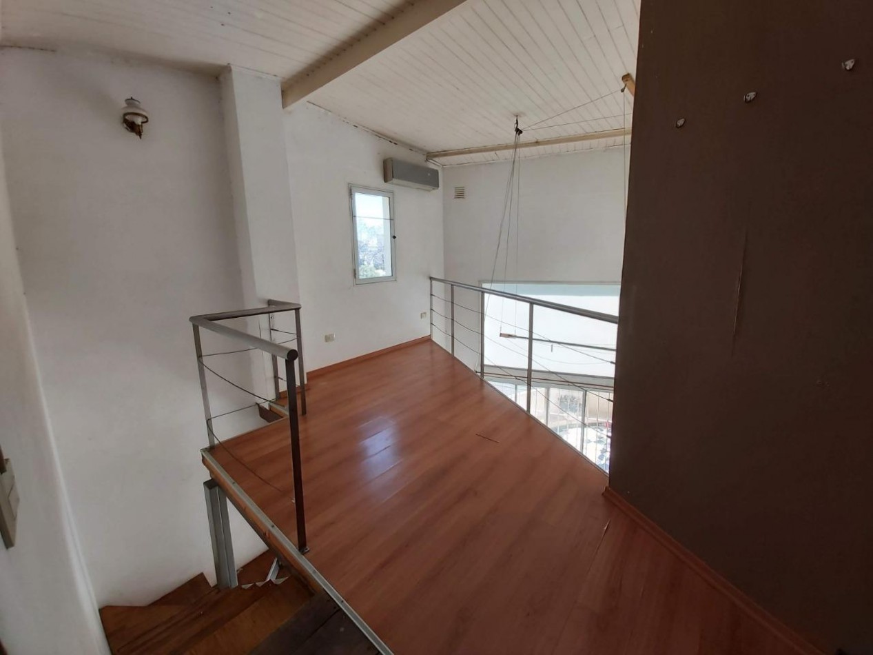 Venta Departamento 1 Dormitorio Tipo Duplex Italia 2400