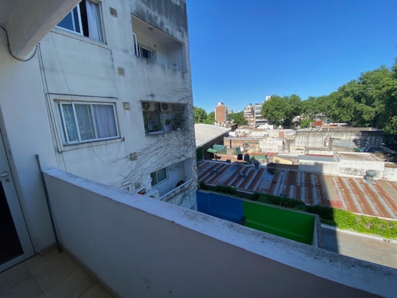 Venta Departamento 1 Dormitorio con Balcon Avellaneda 1500