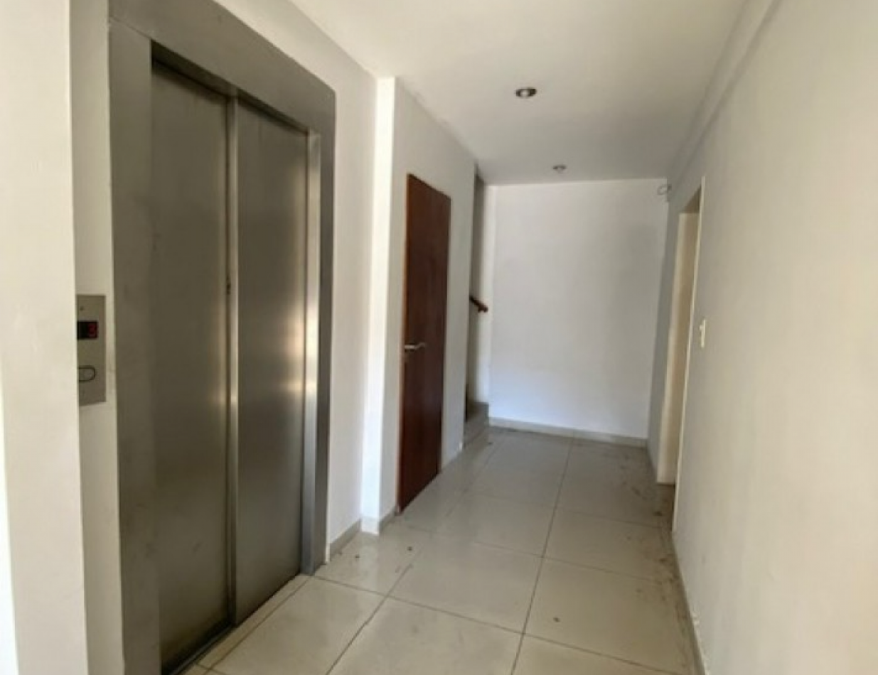 Venta Departamento 1 Dormitorio con Balcon Avellaneda 1500