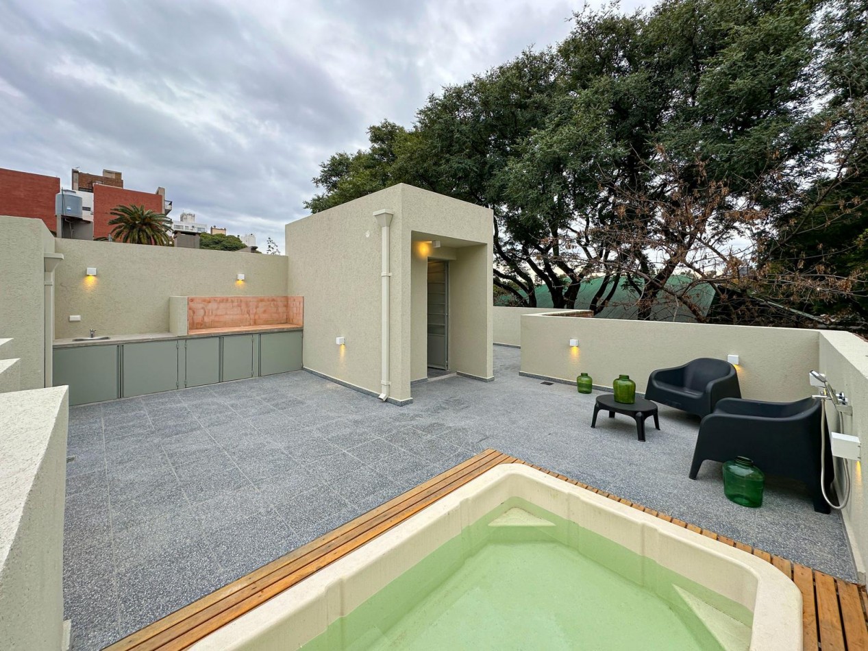 Venta Casa reciclada 3 Dormitorios con Terraza y Piscina