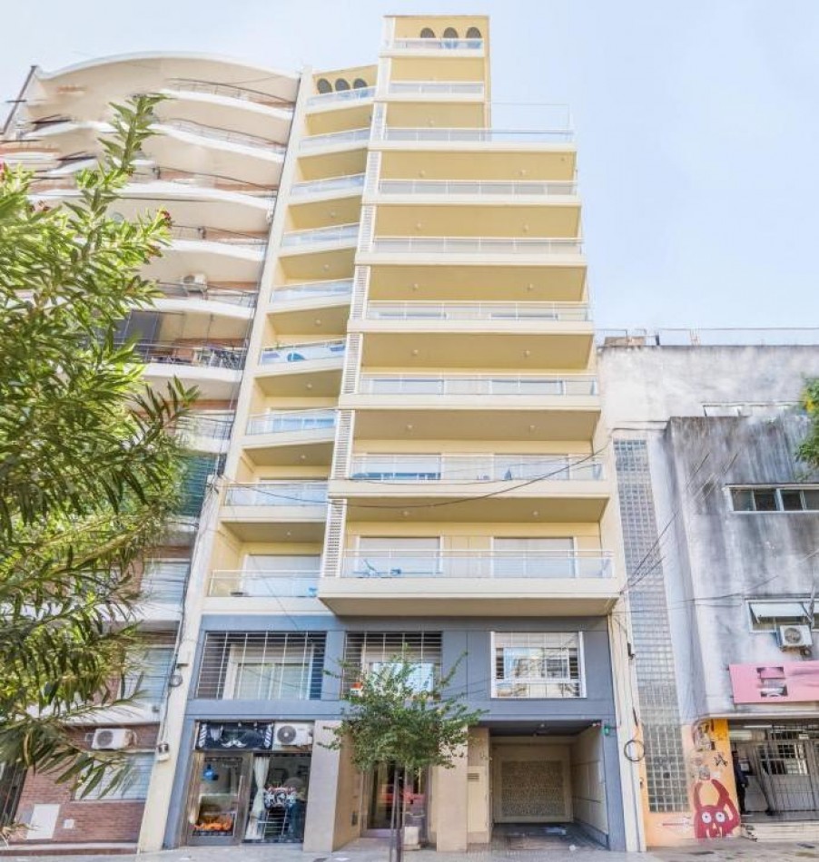 Alquiler Departamento 2 Dormitorios con Cochera Paraguay 1200 Amoblado