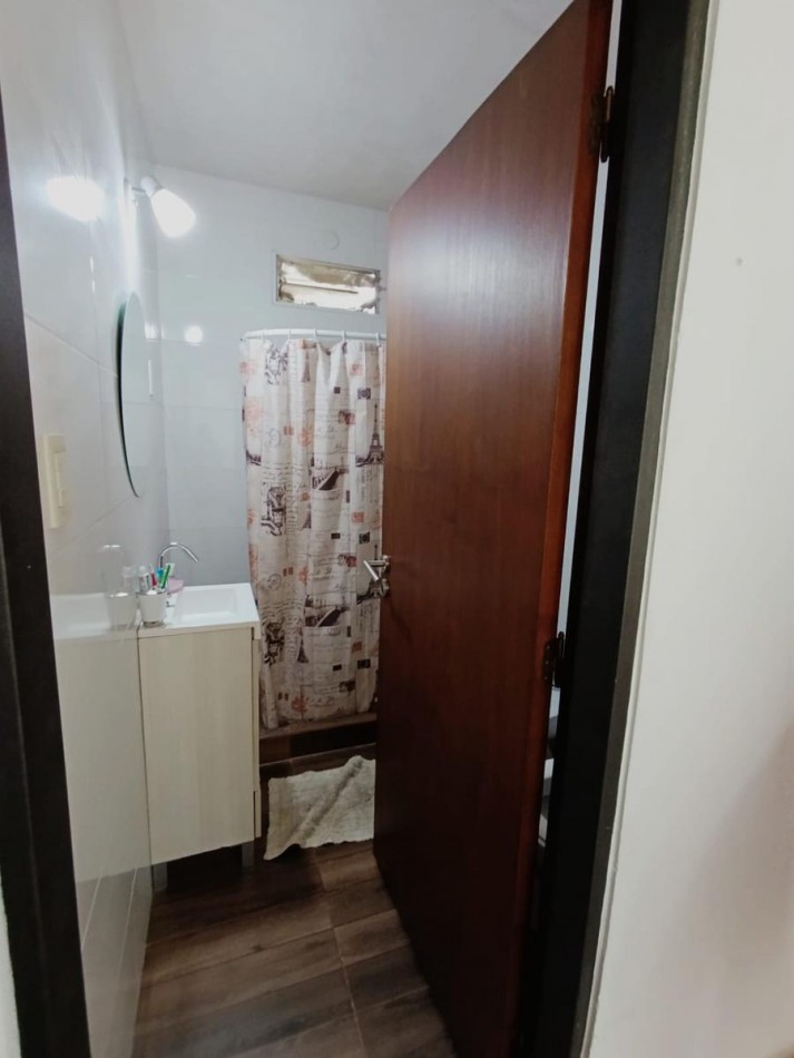 Venta Casa 3 Dormitorios con Galpon Barrio Acindar