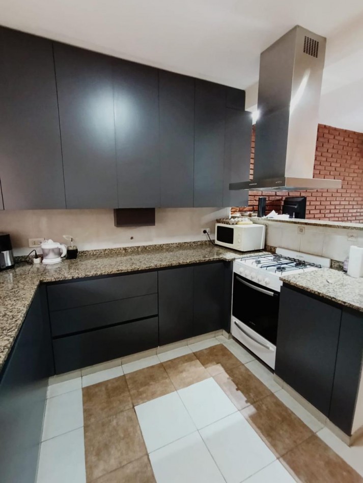 Venta Casa 3 Dormitorios con Galpon Barrio Acindar