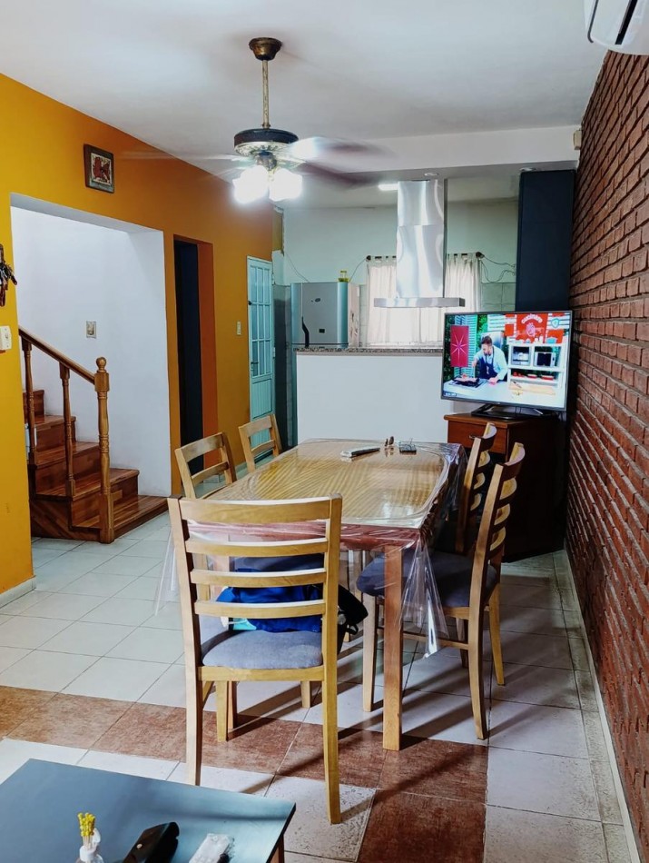 Venta Casa 3 Dormitorios con Galpon Barrio Acindar