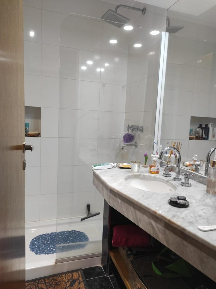 Venta Departamento 3 Dormitorios con Cochera Bv. Oroño 100 bis