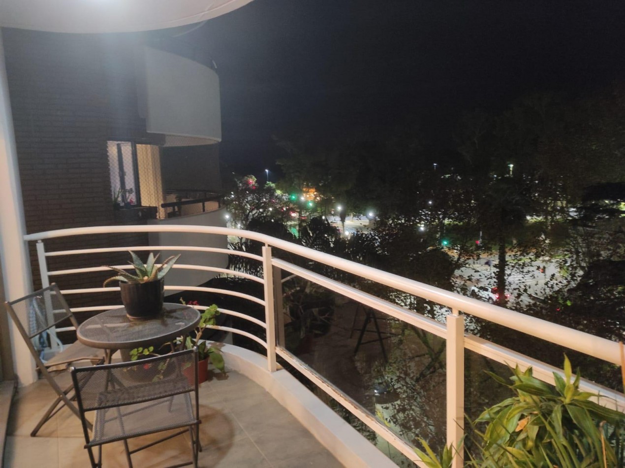 Venta Departamento 3 Dormitorios con Cochera Bv. Oroño 100 bis