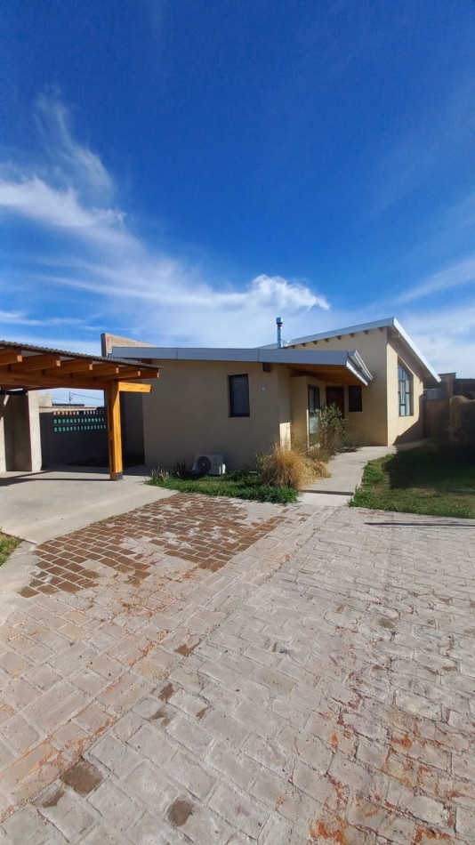 Venta Casa 2 Dormitorios con Jardin Campiñas de Piñero