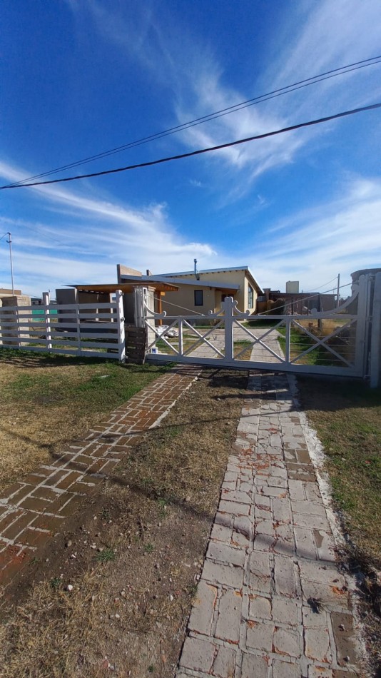 Venta Casa 2 Dormitorios con Jardin Campiñas de Piñero