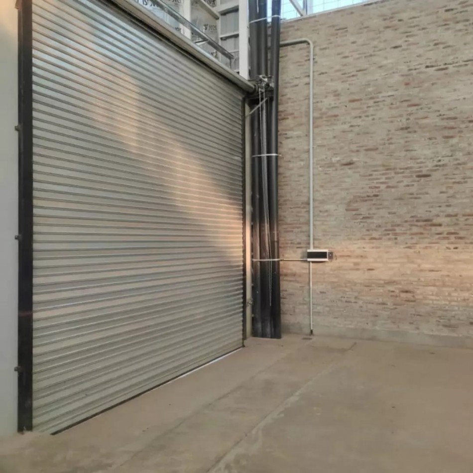 Alquiler Galpon 350 m2 en Alvarez