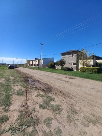 Terreno en Alvarez 450 m2