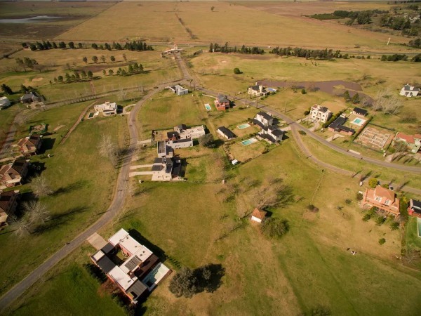 Terreno de 948 m2 en Country Golf La Carolina