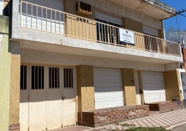 Casa 3 Dormitorios en Alvarez 