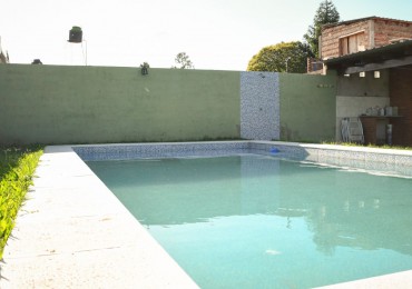 Casa Dos Dormitorios con Piscina Tierra de Suenos Alvear